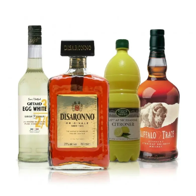 Amaretto Whiskey Sour - DrinksPakke