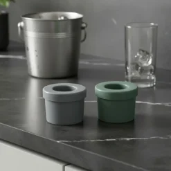 Cylinder isterningform i silikone 8,5x9x8 cm assorteret