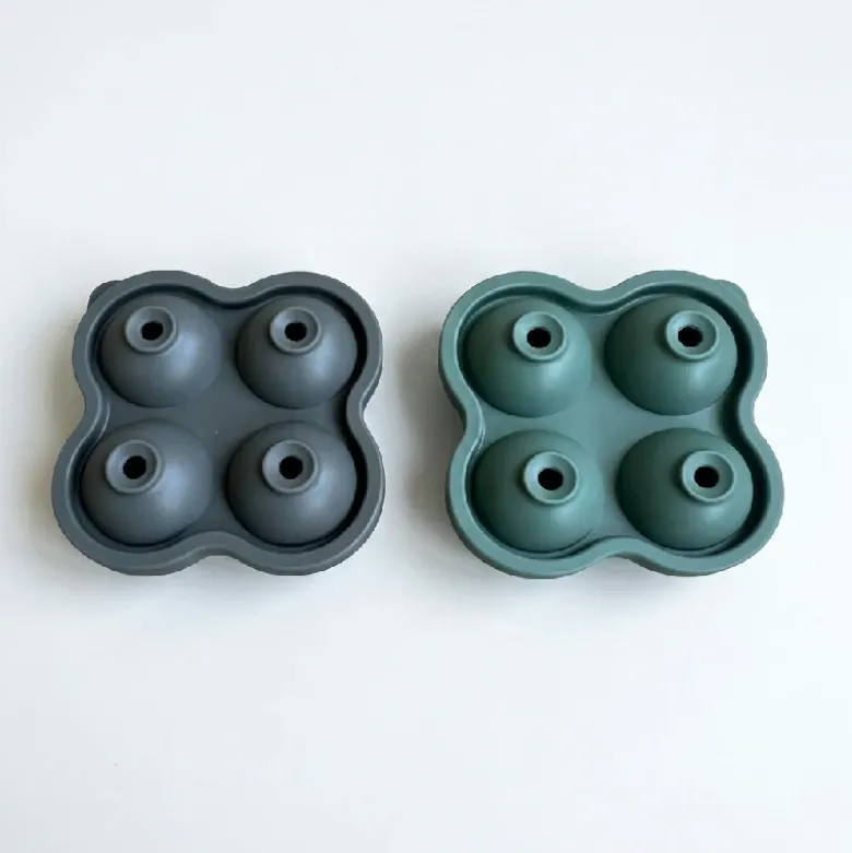 Isterningform til 4 kugler i silikone 12x12x5 cm assorteret